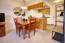 Bright Upper Village 1BRM:Pool, Balcony, Steps to Mtn. Sleeps 4!