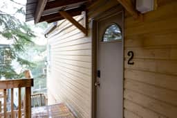Cozy 1BR & Loft: Sleeps 4, Walk to Mtn. and Lake