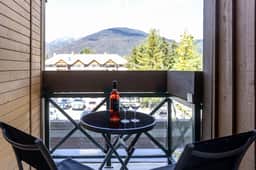 Renovated Whistler Vill 1BR: Balcony, Walk to Everything!