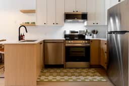Renovated Whistler Vill 1BR: Balcony, Walk to Everything!