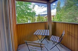 Whistler Vill Center: 1BRM, Balcony, Walk to Mtn!