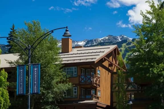 Renovated Whistler Vill 1BR: Balcony, Walk to Everything!