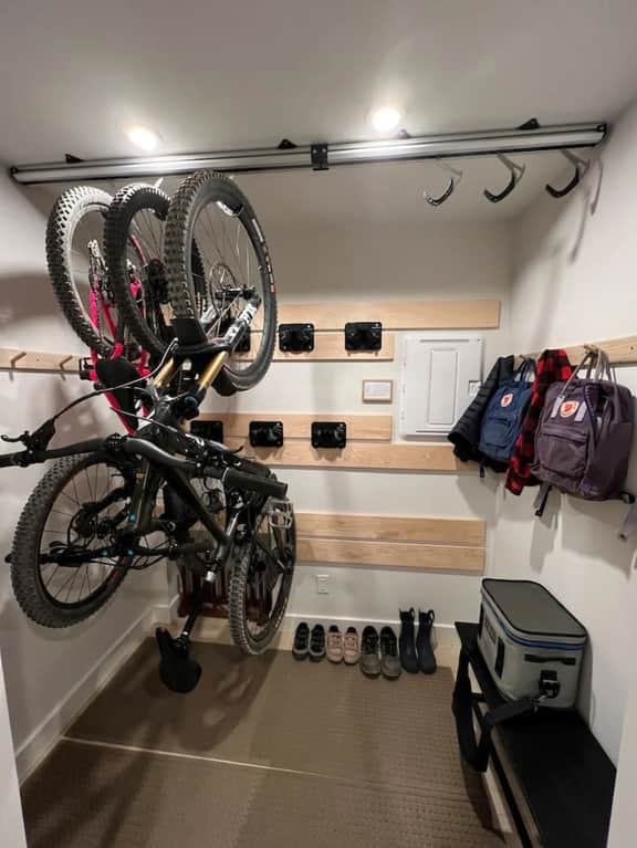Spacious Creekside 2BR: Walk to Mtn. & Lake w/ Pool & Hot Tub