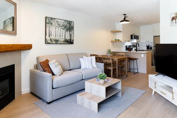 Renovated Whistler Vill 1BR: Balcony, Walk to Everything!