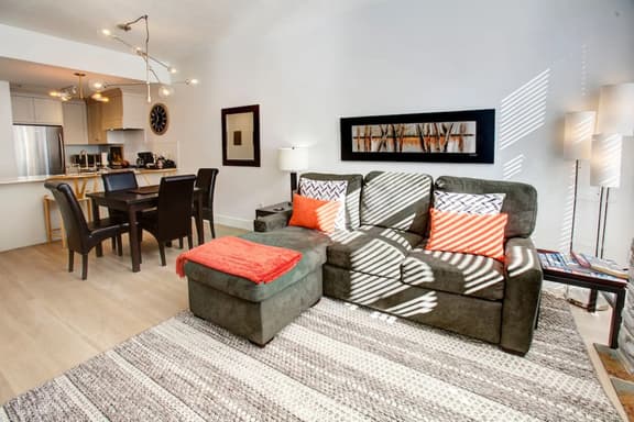 Upper Vill 1BR: 2 Min Walk to Gondola, Steps to Everything!